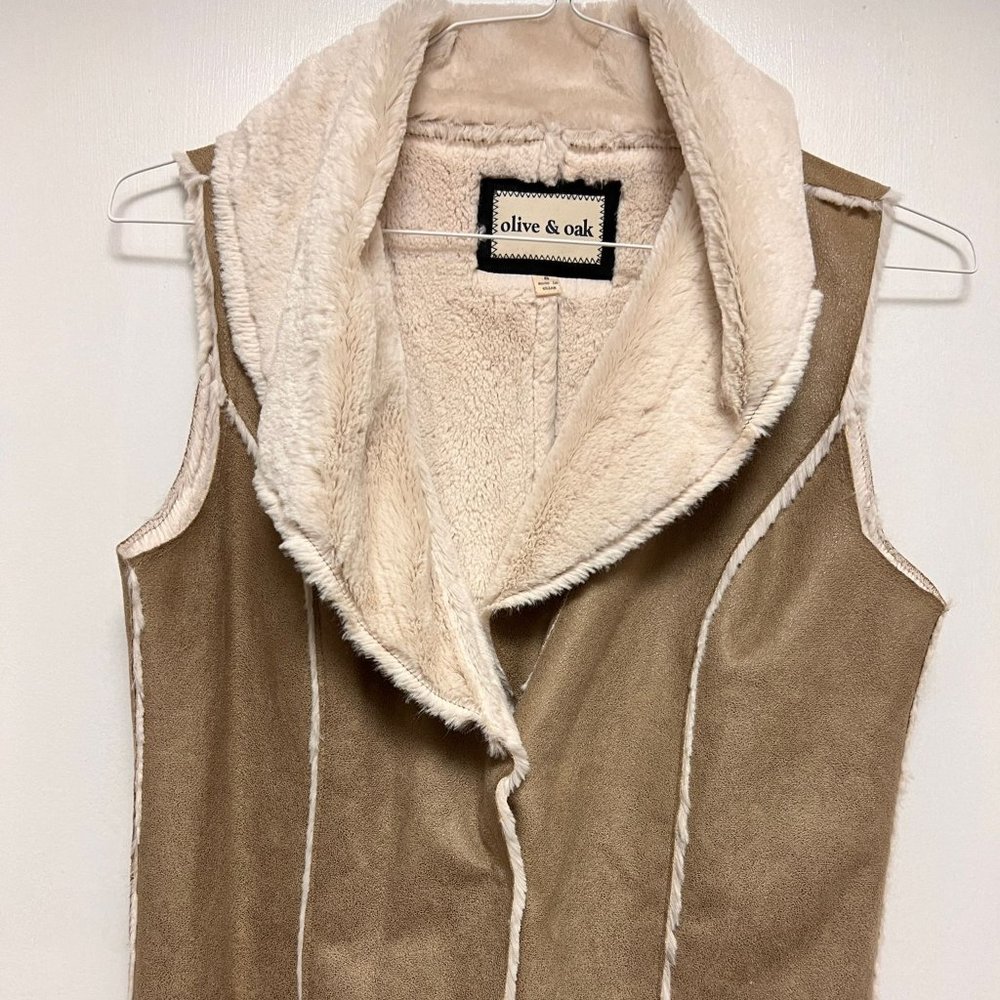 Olive & Oak vest size: S